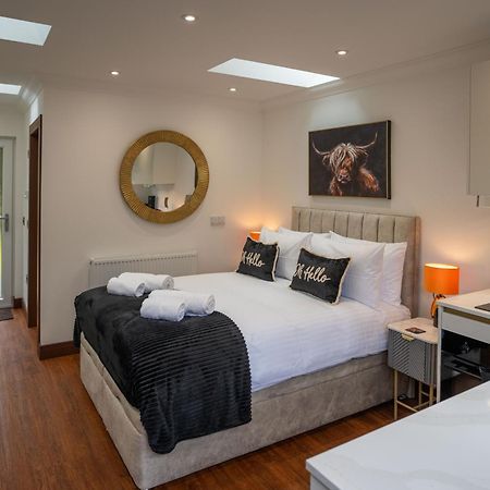 Heather Nook- Luxury Studio In Питлохри Экстерьер фото
